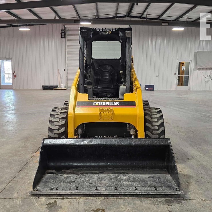 2005 CATERPILLAR 236B