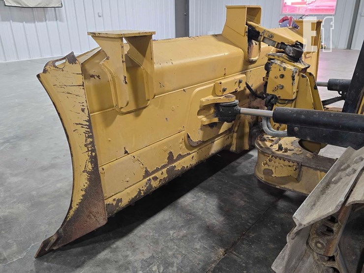 2021-caterpillar-d3-lgp-image-12