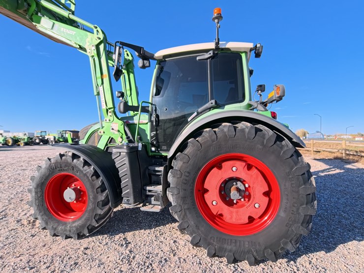#1064-•-2023-fendt-514-vario-tractor-image-51