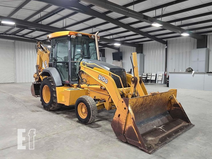 2003-deere-310g-image-2