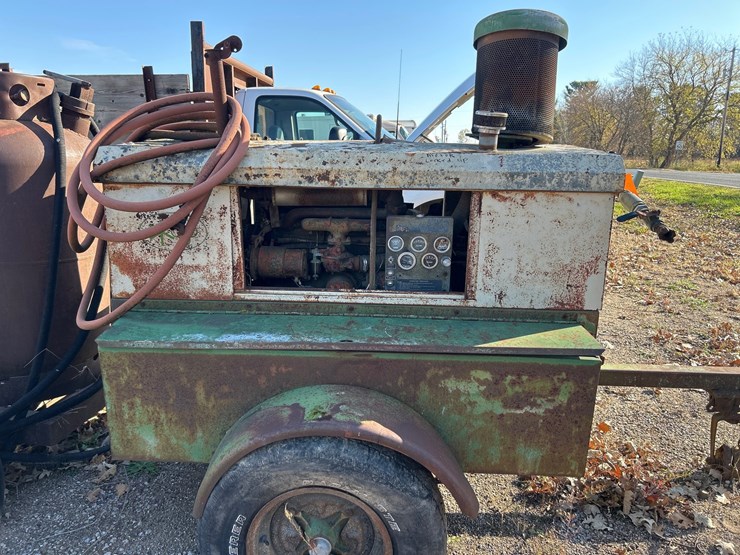 #6936-•-towable-air-compressor-trailer-image-4