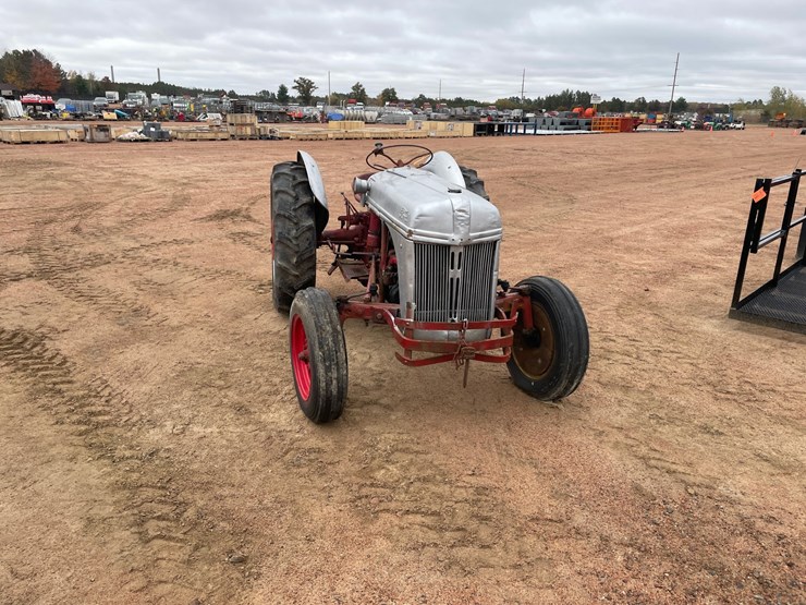 #1856-•-ford-tractor-image-18