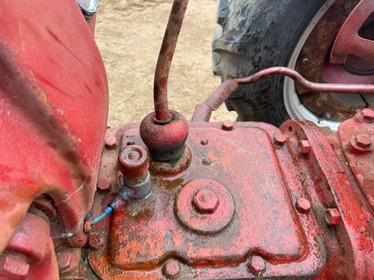 #1856-•-ford-tractor-image-49