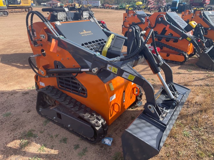 #3202-•-landhonor-mini-skid-steer-loader-image-2