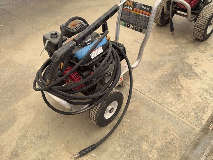 2018-mi-t-m-pressure-washer-2700-psi,-model-ca27031mmh,-gas,-runs-rough,-comes-with-hose-&-wand,-s/n--1877569-image-2