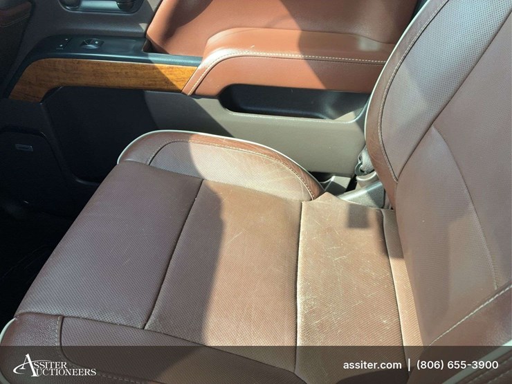 2015-chevrolet-silverado-1500-high-country-image-34
