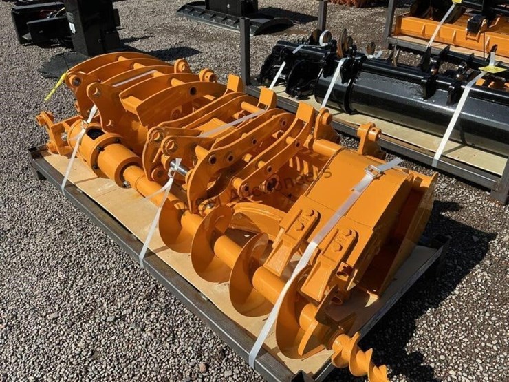 excavator-attachment-set-image-4