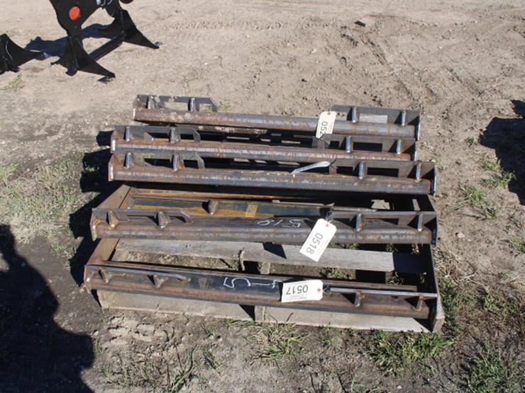 #518-•-skid-steer-attach-frame-image-2