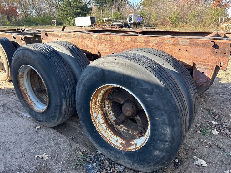 #6921-•-lite-slide-tandem-axle-trailer-slider-assembly-image-2