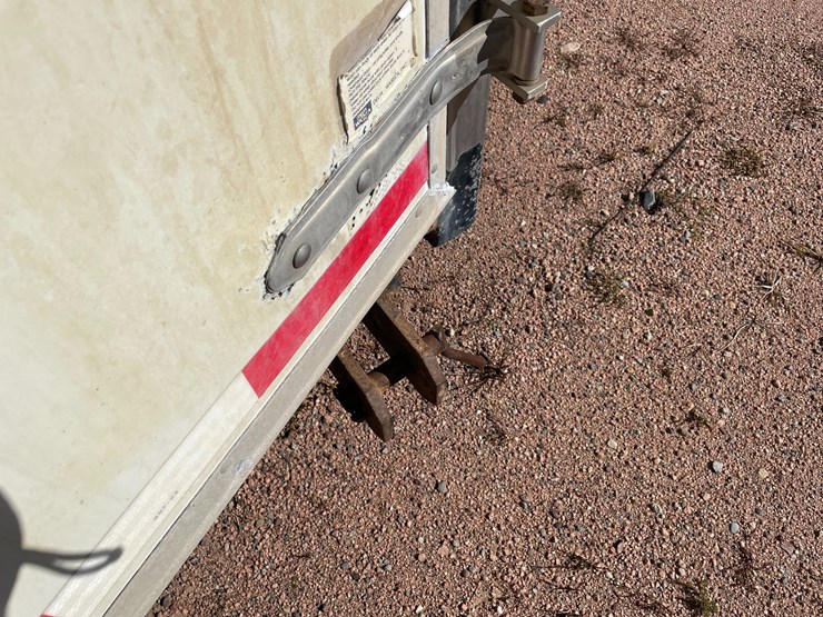 #3740-•-2009-aspen-equipment-26'-curtain-side-dry-van-body-image-15