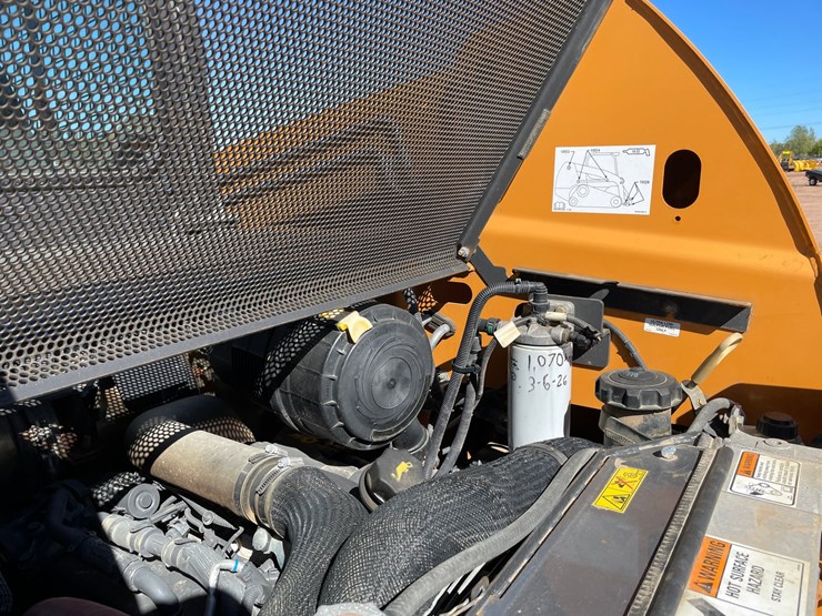 #1958-•-2014-case-sr220-skid-steer-image-26
