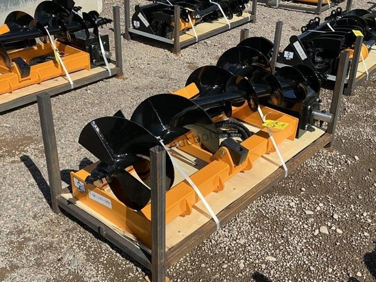 2026-auger-attachment-for-skid-steer-image-1