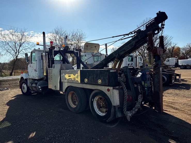 #6908-•-1985-tandem-axle-wrecker-tow-truck-(has-wi-title)-image-6