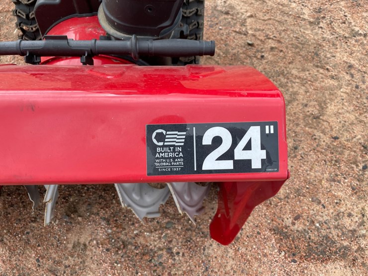#1005-•-troy-bilt-snow-blower-image-10