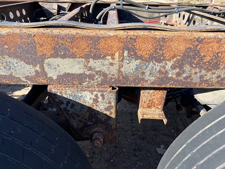 #6920-•-tandem-axle-trailer-slider-bogie-assembly-image-15