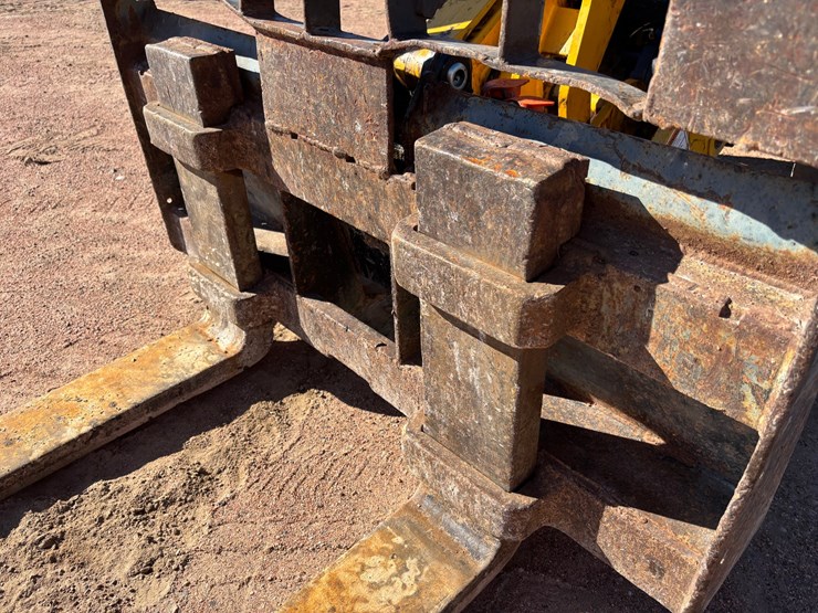 #1894-•-2023-gehl-al550-wheel-loader-image-11