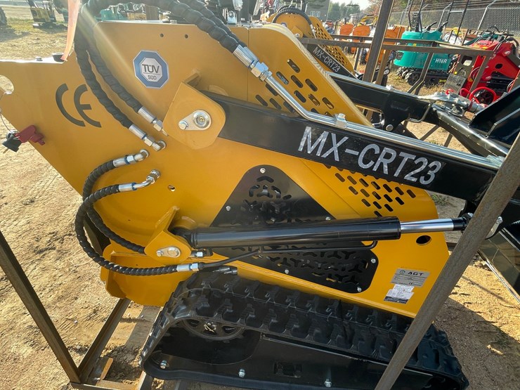#3238-•-agt-mx-crt23-compact-track-loader-image-15