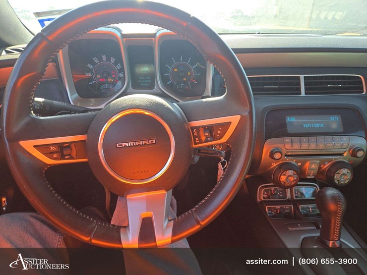 2011-chevrolet-camaro-coupe-image-8