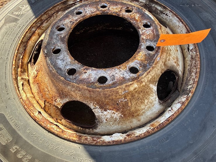 #6979-•-(1)-michelin-x-line-energy-275-80-r-22.5-commercial-truck-tire-mounted-on-steel-wheel-image-7