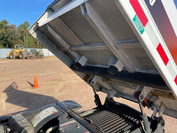 #1850-•-2019-bobcat-toolcat-5600-image-47