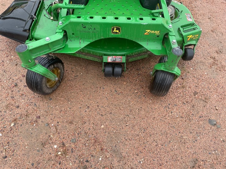 #1008-•-john-deere-z-trak-pro-zero-turn-lawn-mower-image-12