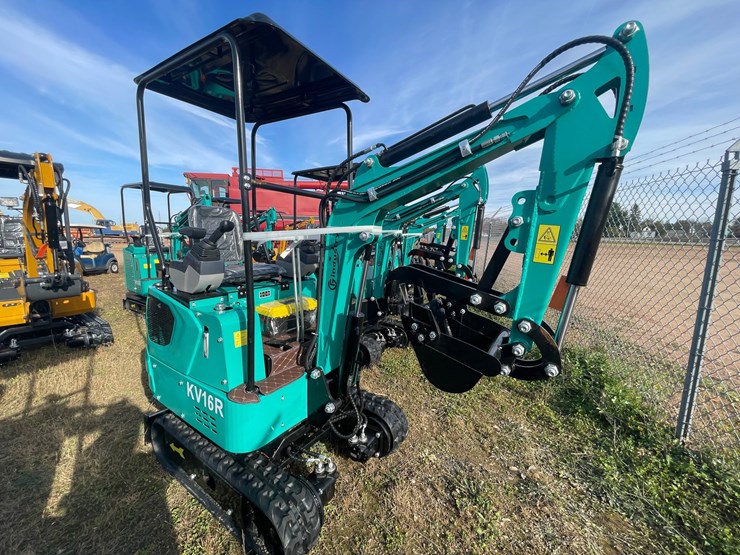 #3229-•-2026-cfg-kv16r-mini-excavator-image-2