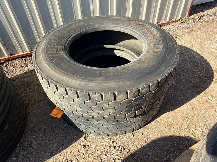 #6978-•-(2)-falken-bi850-11r22.5-commercial-truck-tires-image-1