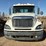 #6905-•-2007-freightliner-day-cab-non-runner-semi-tractor-(wi-title-in-delay)-image-2