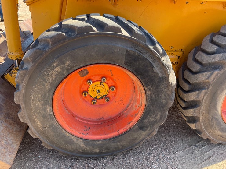 #1088-•-hydra-mac-1300-wheeled-skid-steer-image-9