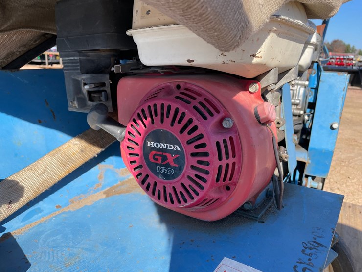 #1022-•-bluebird-power-rake-image-6