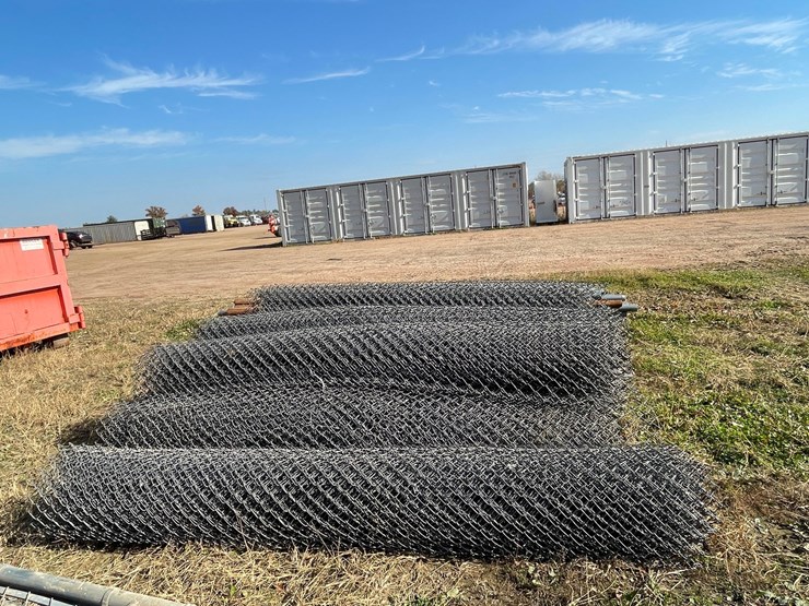 #3783-•-chain-link-fence-with-posts-image-5