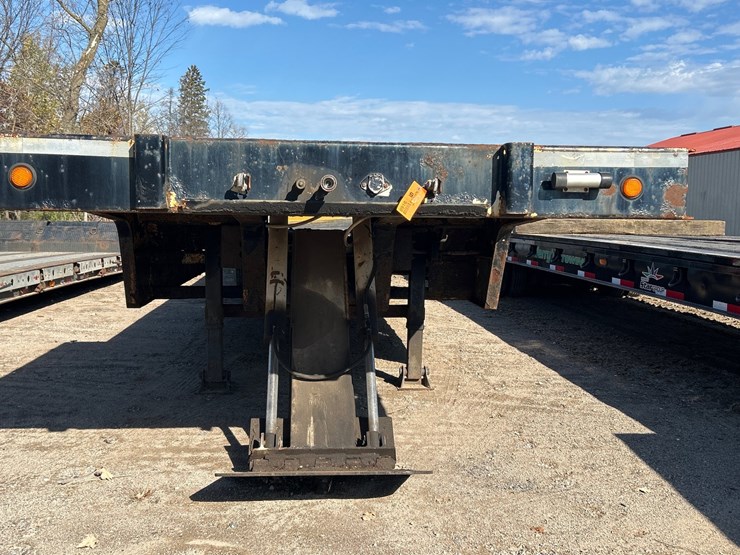 #6916-•-1997-landoll-tri-axle-flatbed-semi-trailer-(wi-title-in-delay)-image-5