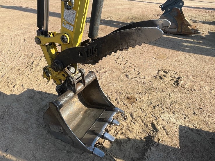 #1900-•-yanmar-vio-35-mini-backhoe-image-49