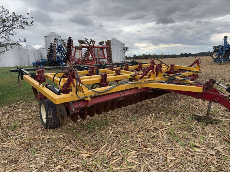 binkley-wilbeck-2109-13-shank-chisel-plow,-remlinger-leveling-bar,-hyd-adjust-hitch-image-4