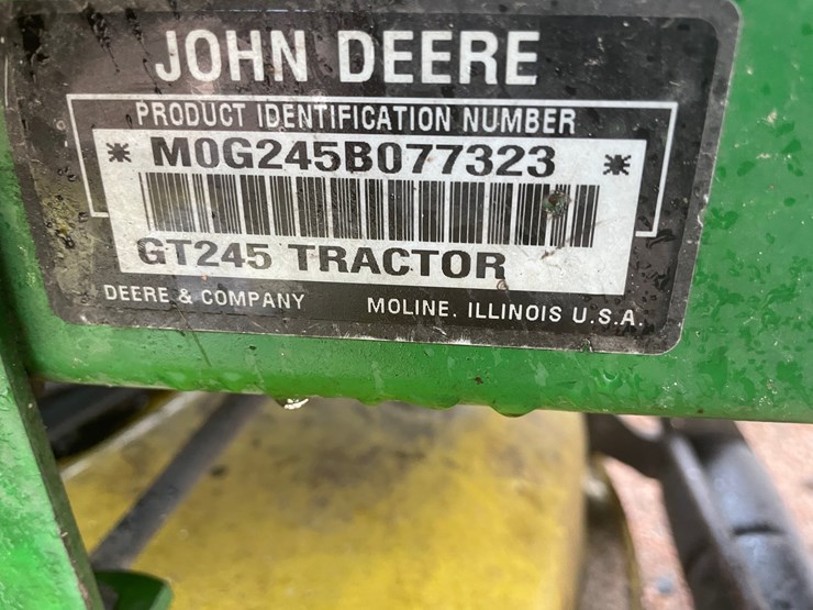 #1010-•-john-deere-gt245-riding-lawn-mower-image-58