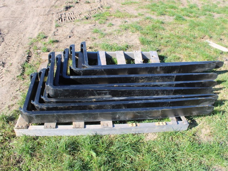 #544-•-60"-skid-steer-forks-image-1