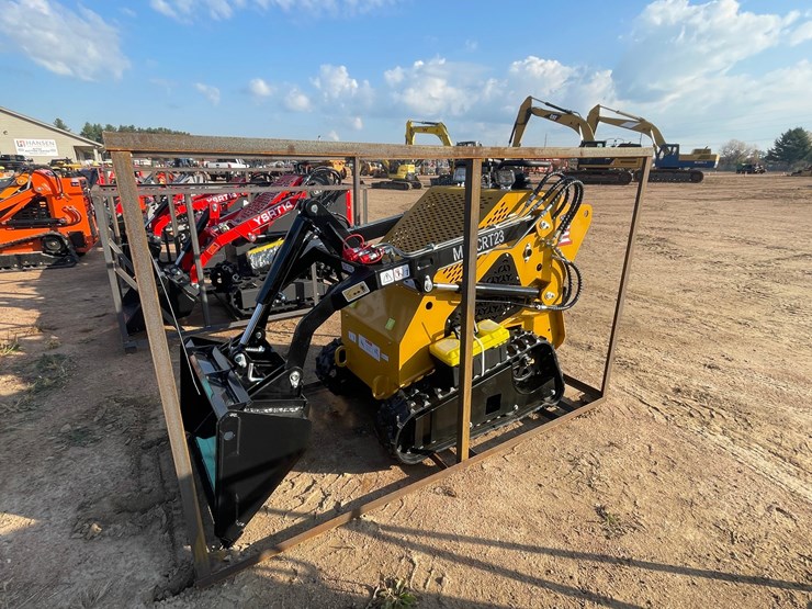 #3238-•-agt-mx-crt23-compact-track-loader-image-7