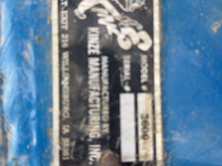 kinze-3600-planter,-16/31-box-fill,-no-tills,-corn-and-soybean-meters,-ground-drive,-markers,-kpm-iii-monitor,-fold-box,-s/n--624526-image-11