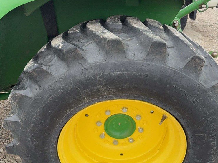 2016-john-deere-3033r-tractor,-front-loader,-with-bucket,-hydrostat,-diesel-engine,-1473.5-hours,540pto,-3pt-,-s/n--lv3033rcgg100590,-loader-s/n--1poh165xpfx009721.-image-14