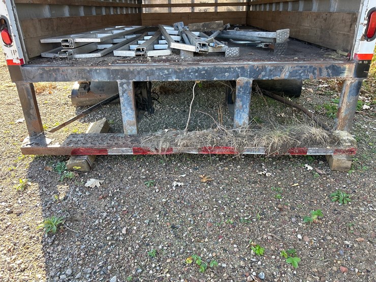 #6941-•-morgan-enclosed-truck-cargo-box-body-with-aluminum-load-blocks-image-8