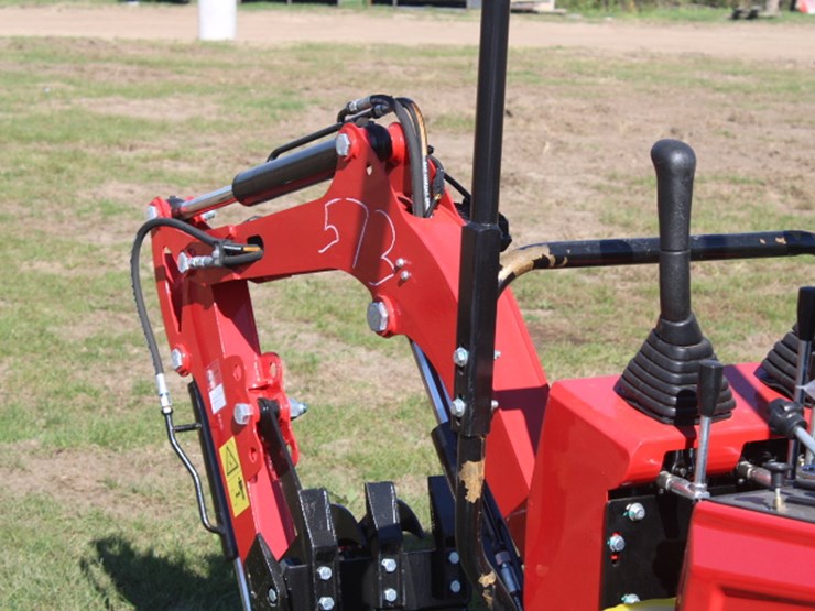 #573-•-sh15-mini-excavator-image-5