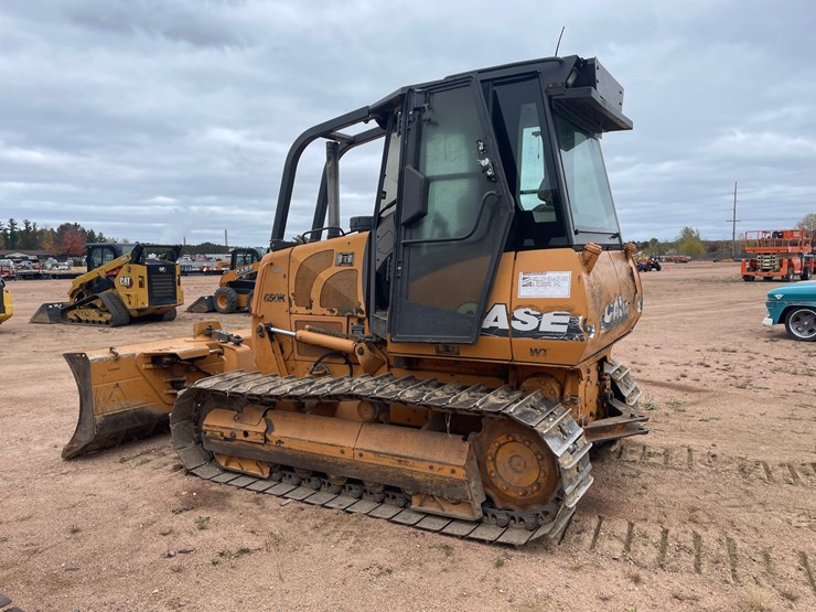 #1851-•-2004-case-650k-dozer-image-4