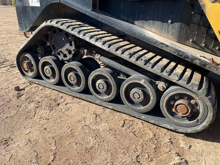 #1071-•-2017-asv-rt-30-tracked-skid-steer-image-12