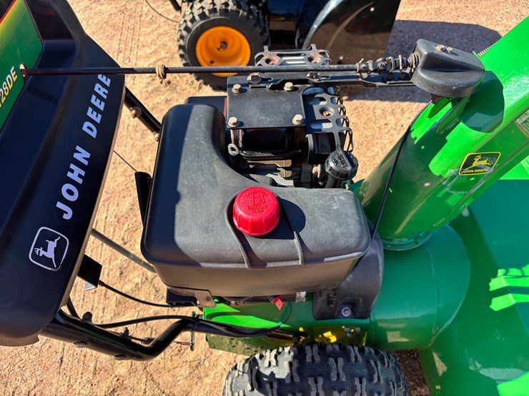 #1004-•-john-deere-1128de-snow-blower-image-6