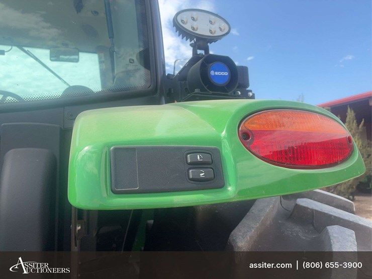 2022-john-deere-r-image-25