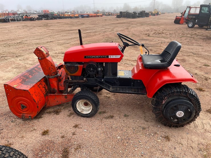#1862-•-ariens-s-16h-hydrostatic-tractor-with-snowblower-image-8