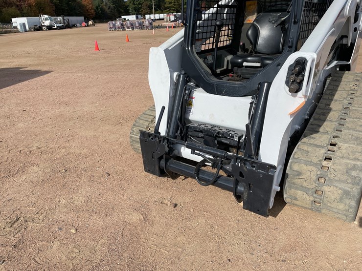 #1074-•-2014-bobcat-t650-tracked-skid-steer-image-16