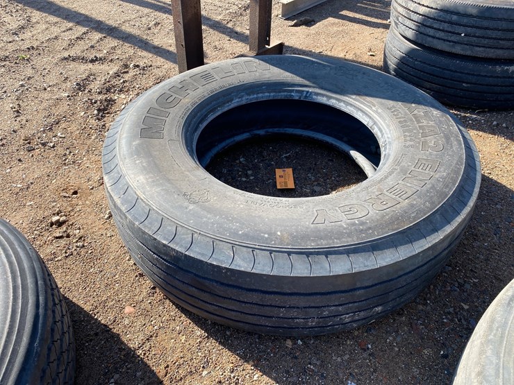 #6970-•-(1)-michelin-xza2-energy-315/80r22.5-commercial-tire-image-1