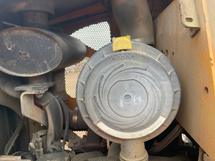 #1851-•-2004-case-650k-dozer-image-57