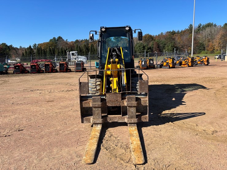 #1894-•-2023-gehl-al550-wheel-loader-image-2